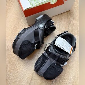 NWT CROCS x Beams Black Gray All Terrain Outdoor Clogs Shoes Women's 7 / Men's 5